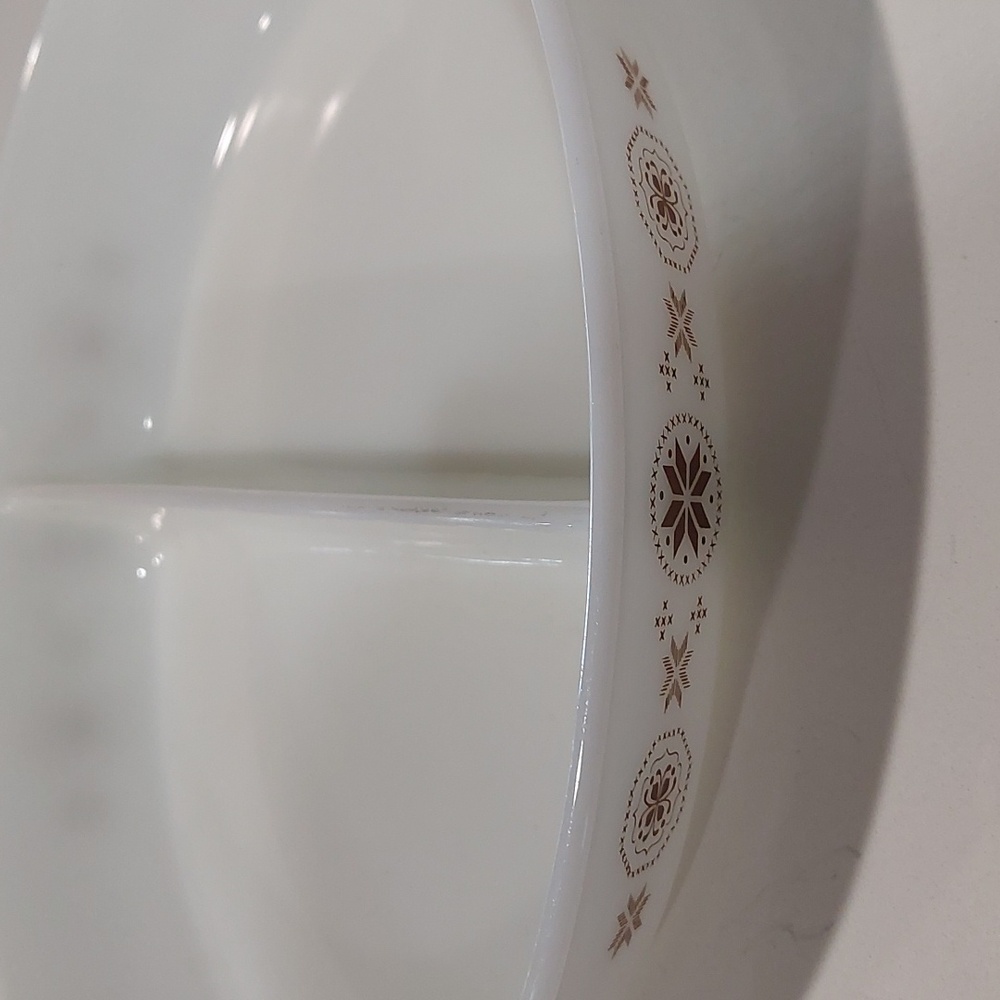 Pyrex Town And Country Casserole Dish